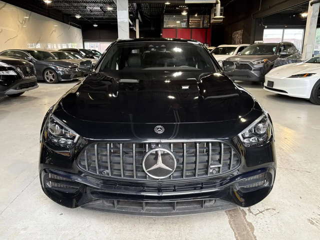 Mercedes-Benz E-Class AMG E 63 S 4MATIC+ Sedan*XTREMELY LOW KMS*11 DEALER SERVICE RECS*850 HP!* All Wheel Drive - автомобили, коли, обяви за нови и употребявани 3
