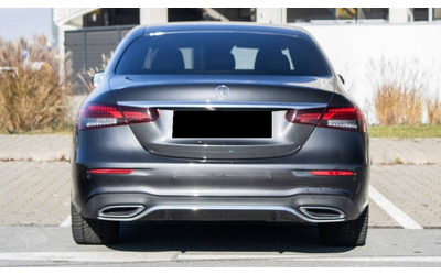 mercedes-benz-e-e-220d-4matic-amg-line - 5