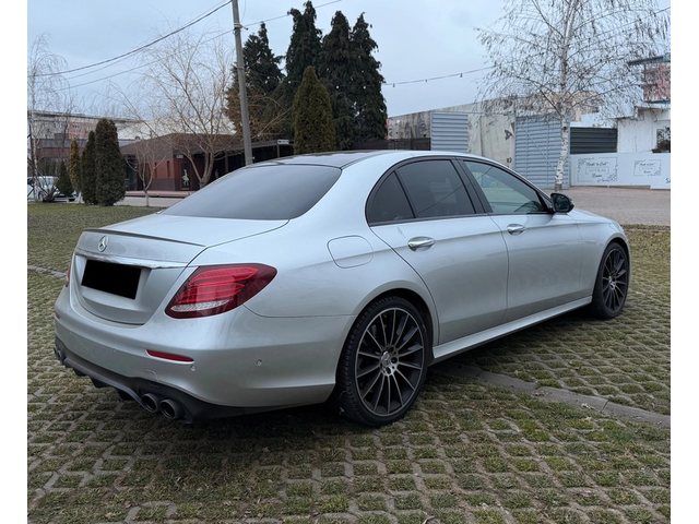 Mercedes-Benz E E 53 AMG 4Matic+ - автомобили, коли, обяви за нови и употребявани 1