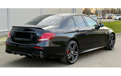 mercedes-benz-e-e-63s-amg-4matic - 2