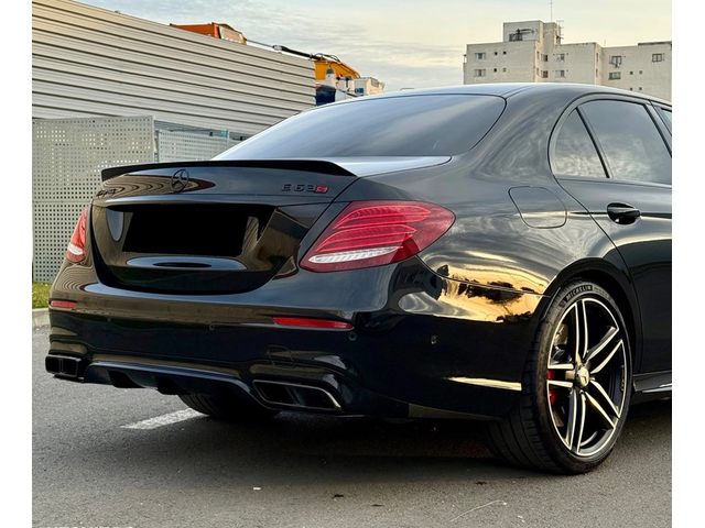 Mercedes-Benz E E 63S AMG 4Matic+ - автомобили, коли, обяви за нови и употребявани 4