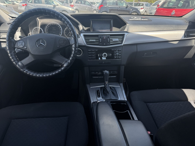 Mercedes-Benz E220 - автомобили, коли, обяви за нови и употребявани 8