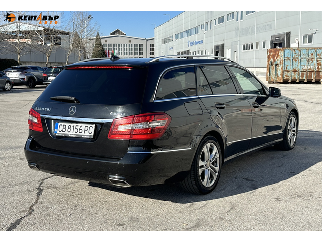 Mercedes-Benz E250 2.2d 204 к.с./4matic - автомобили, коли, обяви за нови и употребявани 3