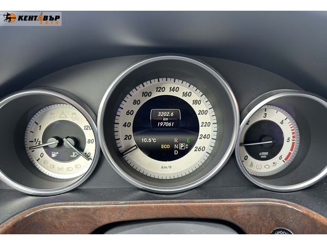 Mercedes-Benz E250 2.2d 204к.с./ГАРАНЦИЯ ОТ КЕНТАВЪР - автомобили, коли, обяви за нови и употребявани 11