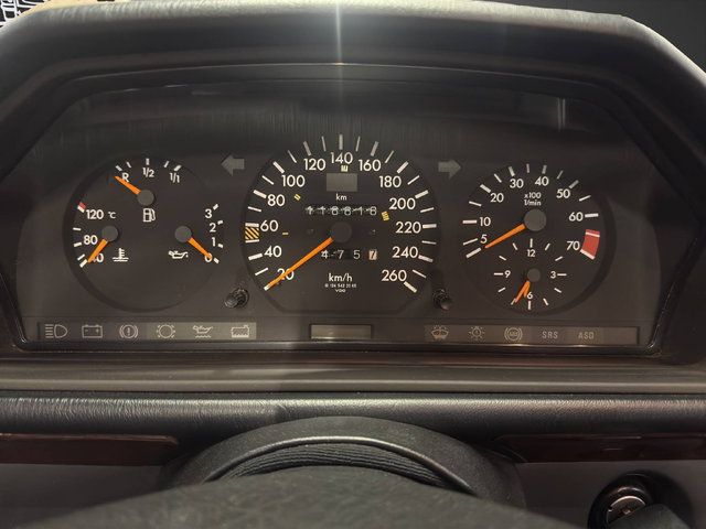Mercedes-Benz E320 Cabriolet - автомобили, коли, обяви за нови и употребявани 28