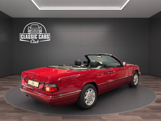 Mercedes-Benz E320 Cabriolet - автомобили, коли, обяви за нови и употребявани 4