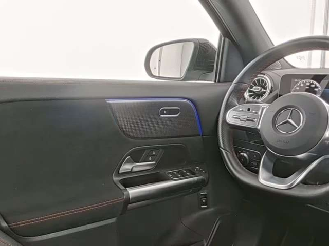 Mercedes-Benz EQA EQA - автомобили, коли, обяви за нови и употребявани 5