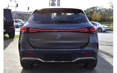 mercedes-benz-eqa - 4