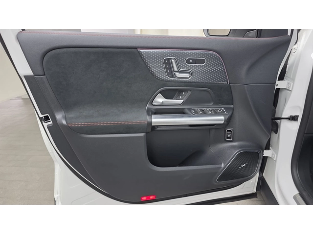 Mercedes-Benz EQA EQA250 AMG Line - автомобили, коли, обяви за нови и употребявани 2