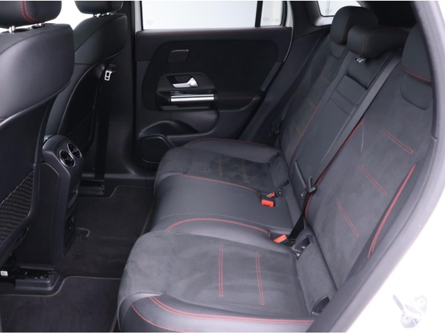 Mercedes-Benz EQA EQA 250
 AMG Line - автомобили, коли, обяви за нови и употребявани 8