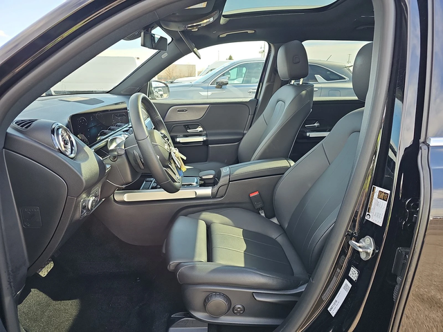 Mercedes-Benz EQB 2022* DIGITAL* PANO* 18000KM* ШОУРУМ* ЛИЗИНГ - автомобили, коли, обяви за нови и употребявани 8