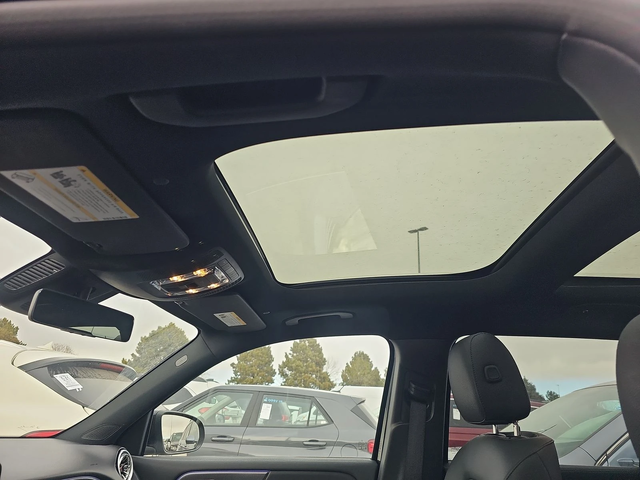 Mercedes-Benz EQB 2022* DIGITAL* PANO* 18000KM* ШОУРУМ* ЛИЗИНГ - автомобили, коли, обяви за нови и употребявани 9