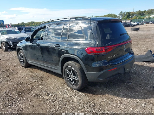 Mercedes-Benz EQB 300 / 4MATIC - автомобили, коли, обяви за нови и употребявани 3