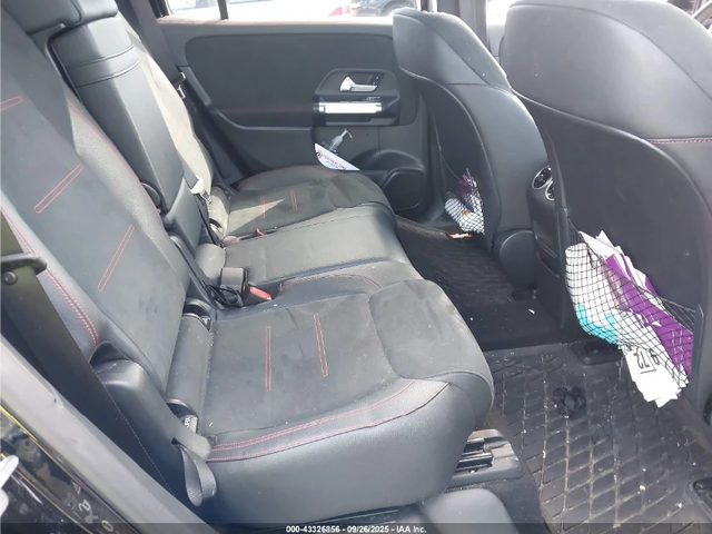 Mercedes-Benz EQB 300 / 4MATIC - автомобили, коли, обяви за нови и употребявани 8