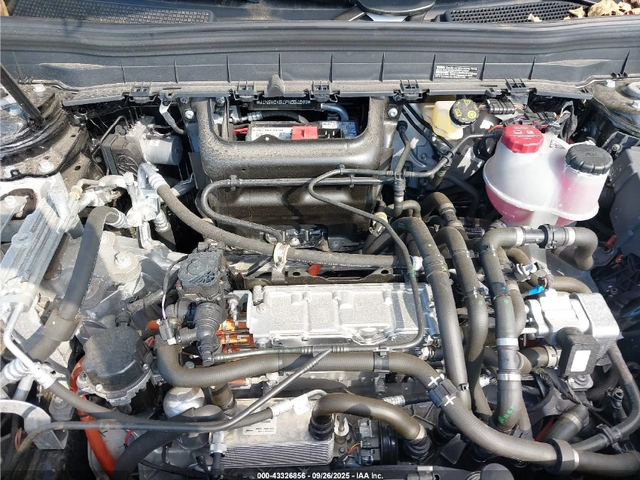 Mercedes-Benz EQB 300 / 4MATIC - автомобили, коли, обяви за нови и употребявани 9