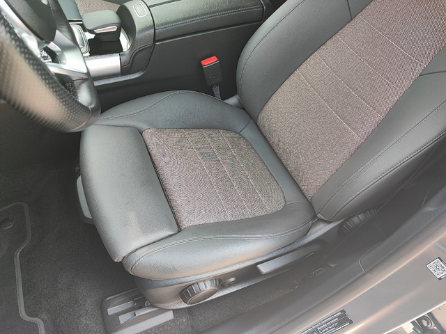 Mercedes-Benz EQB 300 4MATIC AMG FACELIFT - автомобили, коли, обяви за нови и употребявани 12