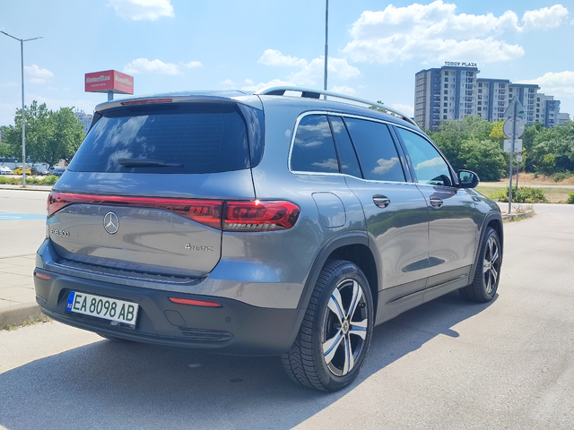 Mercedes-Benz EQB 300 4MATIC AMG FACELIFT - автомобили, коли, обяви за нови и употребявани 5