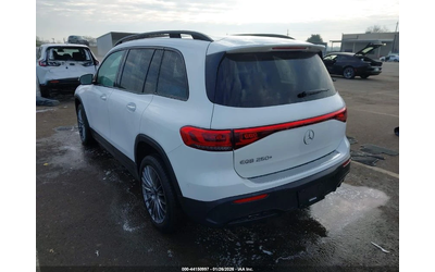 mercedes-benz-eqb - 3