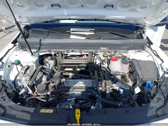 Mercedes-Benz EQB 300 / 4MATIC - автомобили, коли, обяви за нови и употребявани 10