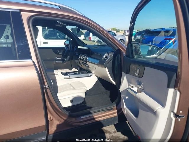 Mercedes-Benz EQB 250* RWD* ПОДГРЕВ* КОЖА* КАМЕРА* KEYLESS* - автомобили, коли, обяви за нови и употребявани 11
