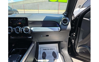 Mercedes-Benz EQB FWD / AMG Line / Pinnacle / Burmester / HUD / Pano - автомобили, коли, обяви за нови и употребявани 12