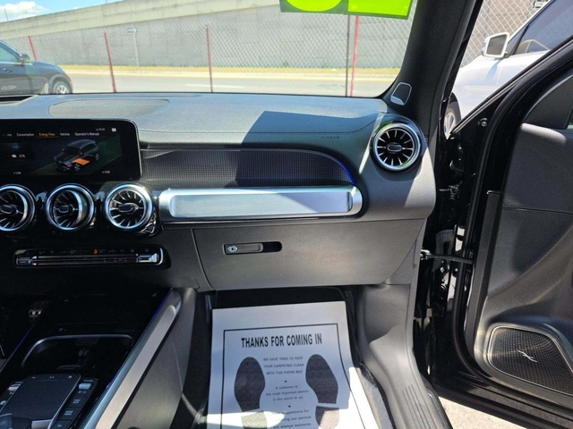 Mercedes-Benz EQB FWD / AMG Line / Pinnacle / Burmester / HUD / Pano - автомобили, коли, обяви за нови и употребявани 12