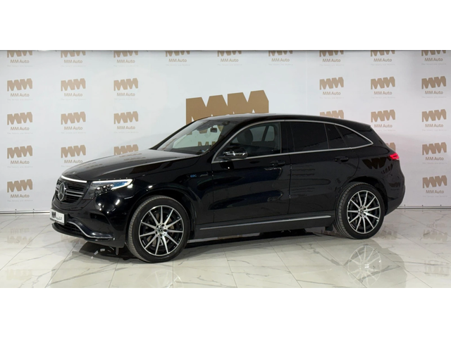 Mercedes-Benz EQC 400* 4Matic* AMG* DistronicPLUS* КеylessGO - автомобили, коли, обяви за нови и употребявани 0
