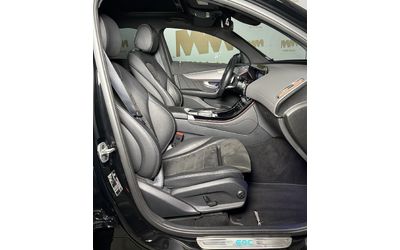Mercedes-Benz EQC 400* 4Matic* AMG* DistronicPLUS* КеylessGO - автомобили, коли, обяви за нови и употребявани 7