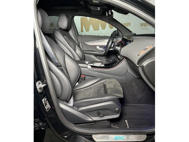 Mercedes-Benz EQC 400* 4Matic* AMG* DistronicPLUS* КеylessGO - автомобили, коли, обяви за нови и употребявани 7
