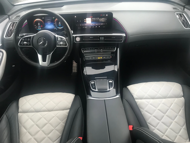 Mercedes-Benz EQC 400/AMG styling/4MATIC/HeadUP/NAVI/PANO/Full !!! - автомобили, коли, обяви за нови и употребявани 8