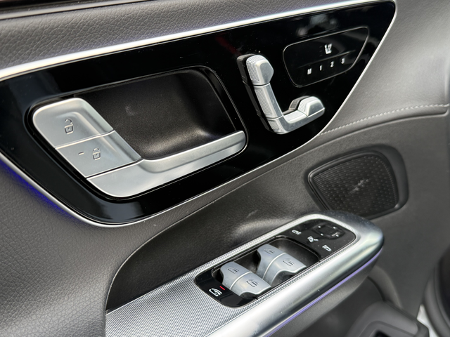 Mercedes-Benz EQE 300* 2023г.* Нова* ГАРАНЦИЯ* 31.000КМ* - автомобили, коли, обяви за нови и употребявани 8