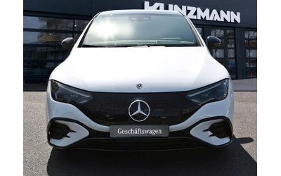 mercedes-benz-eqe - 1