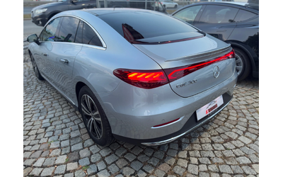 mercedes-benz-eqe - 3