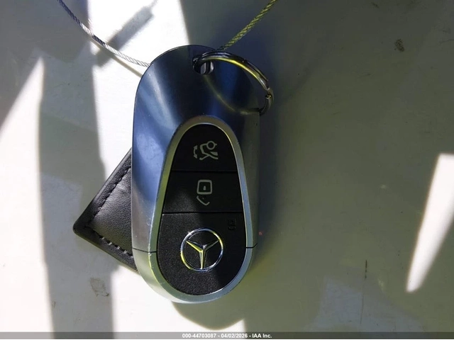 Mercedes-Benz EQE 350+ * ПОДГРЕВ* ОБДУХВАНЕ* 360* КАМЕРА* BURMESTER* - автомобили, коли, обяви за нови и употребявани 13