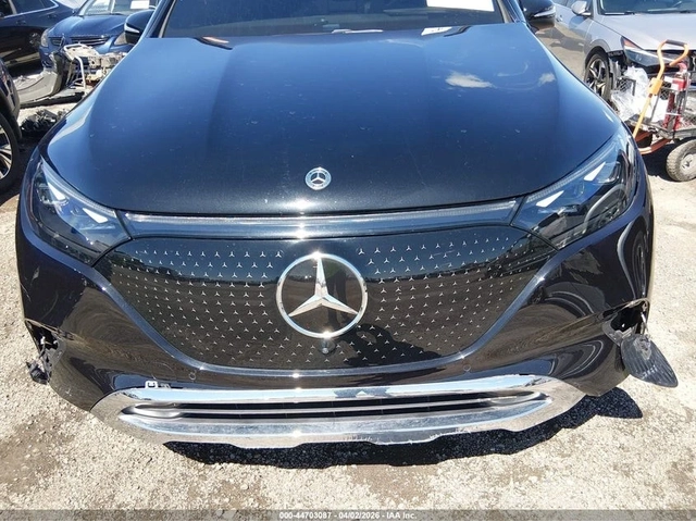 Mercedes-Benz EQE 350+ * ПОДГРЕВ* ОБДУХВАНЕ* 360* КАМЕРА* BURMESTER* - автомобили, коли, обяви за нови и употребявани 2