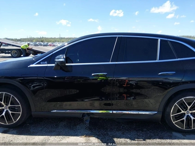 Mercedes-Benz EQE 350+ * ПОДГРЕВ* ОБДУХВАНЕ* 360* КАМЕРА* BURMESTER* - автомобили, коли, обяви за нови и употребявани 6