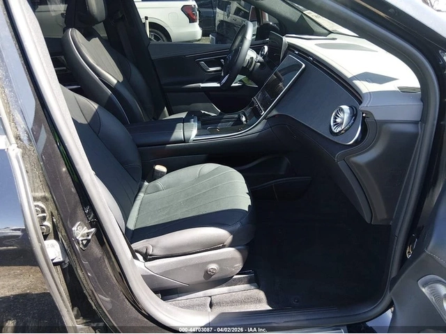 Mercedes-Benz EQE 350+ * ПОДГРЕВ* ОБДУХВАНЕ* 360* КАМЕРА* BURMESTER* - автомобили, коли, обяви за нови и употребявани 8