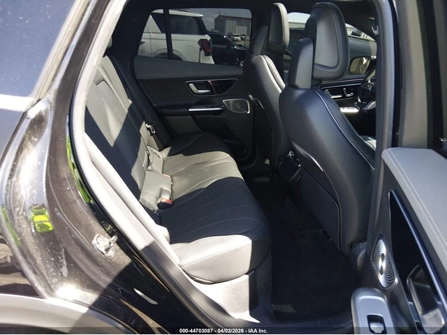 Mercedes-Benz EQE 350+ * ПОДГРЕВ* ОБДУХВАНЕ* 360* КАМЕРА* BURMESTER* - автомобили, коли, обяви за нови и употребявани 9