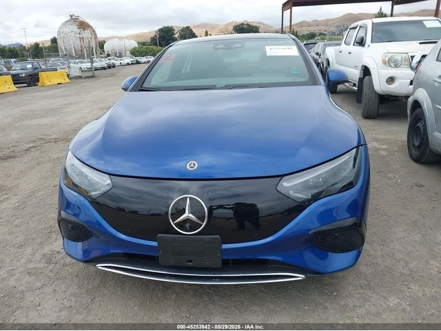 Mercedes-Benz EQE 350 - автомобили, коли, обяви за нови и употребявани 10