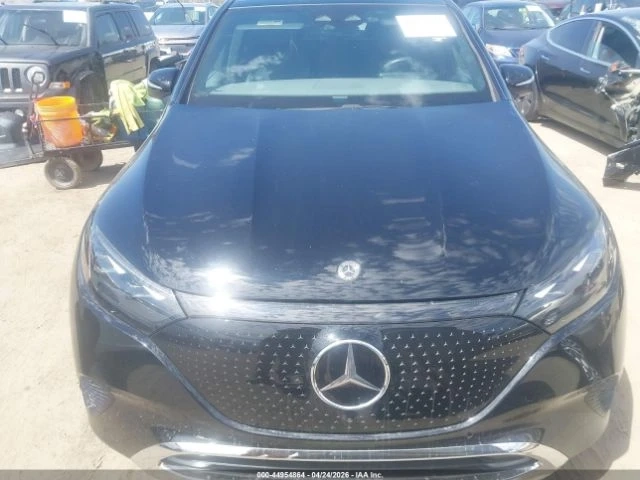 Mercedes-Benz EQE 350+ - автомобили, коли, обяви за нови и употребявани 9