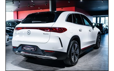 mercedes-benz-eqe - 3