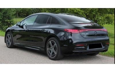 mercedes-benz-eqe-eqe-300-amg-line - 3