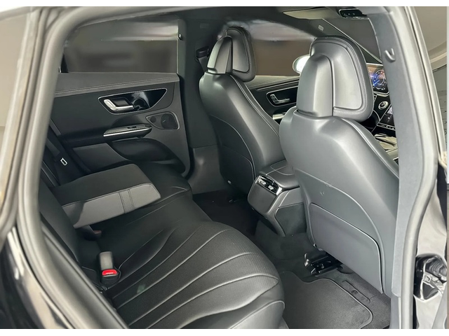 Mercedes-Benz EQE EQE 350 4MATIC AMG-Line - автомобили, коли, обяви за нови и употребявани 5