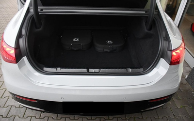 mercedes-benz-eqe-eqe-350-amg-line - 3