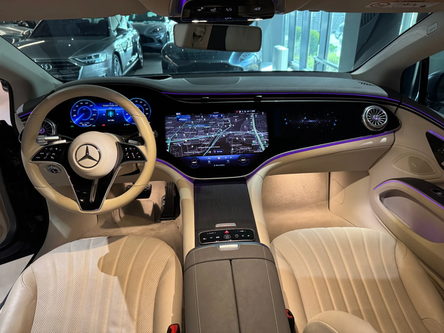 Mercedes-Benz EQS 580 AMG Гаранция - автомобили, коли, обяви за нови и употребявани 11