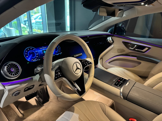 Mercedes-Benz EQS 580 AMG Гаранция - автомобили, коли, обяви за нови и употребявани 8