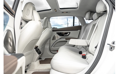 Mercedes-Benz EQS 450+ / AMG PKG / BURMESTER / АВТО КРЕДИТ - автомобили, коли, обяви за нови и употребявани 12