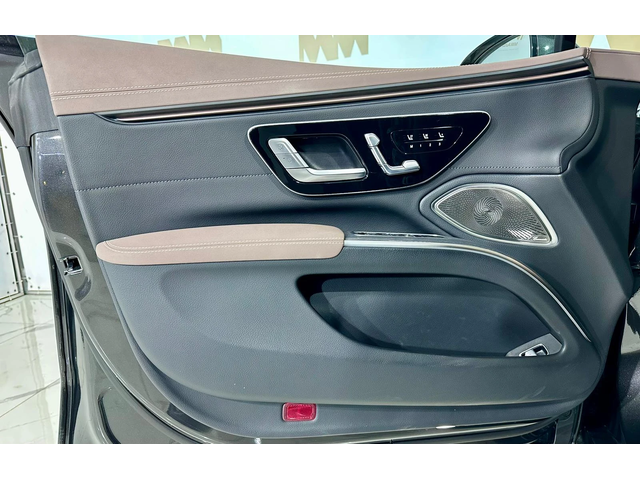 Mercedes-Benz EQS 580 4Matic* Hyperscreen* Burmester* Pano* 360* Гар - автомобили, коли, обяви за нови и употребявани 5