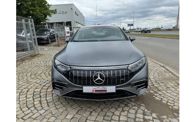 mercedes-benz-eqs - 2
