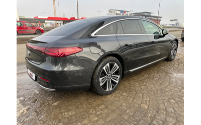 mercedes-benz-eqs - 4